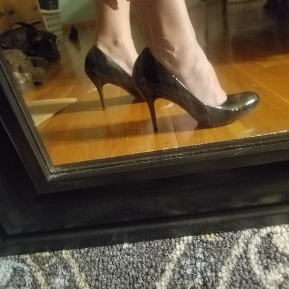 Sexy black heels with red bottom - Picture 5 of 5
